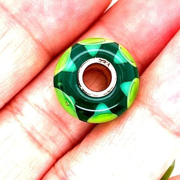 Trollbeads Oak Green Bubbles Glass Bead - Picture 2 of 4